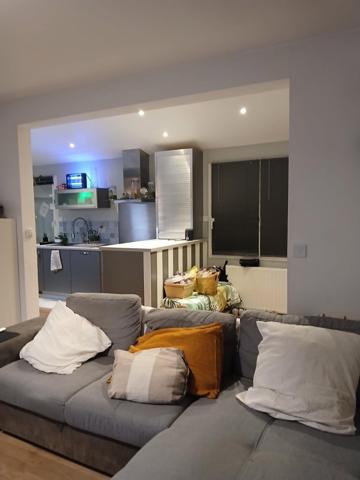 Maison rénovée , proche port et centre-ville