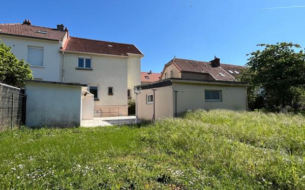 Maison à vendre    5 pièces • 114 m2 Montigny-lès-Metz