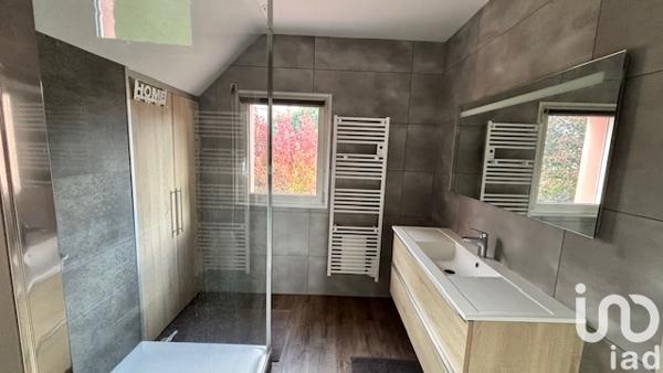 Maison à vendre 6 pièces 109 m² Châteauneuf-du-Faou