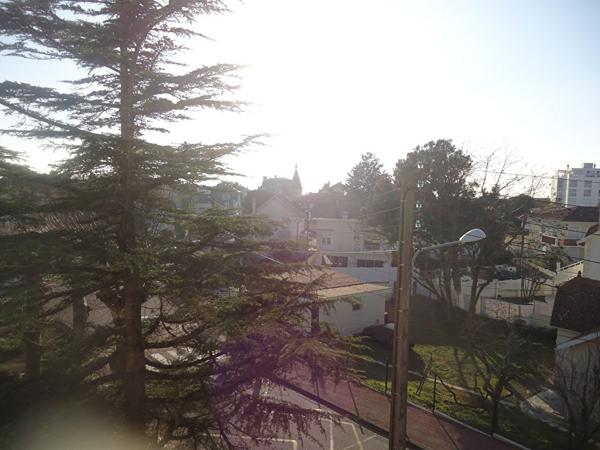 ROYAN, Appartement meublé de 75m², 2 chambres.