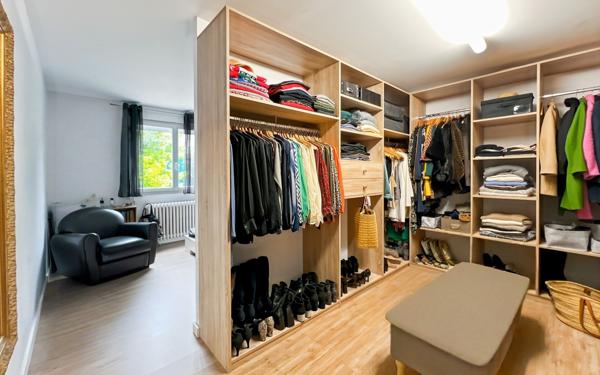 Maison à vendre    7 pièces •  Balma