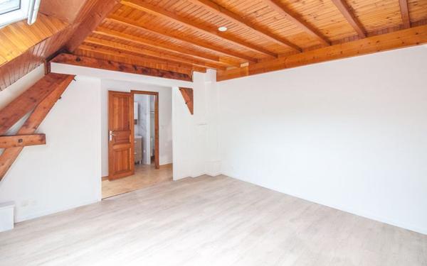 Appartement à louer    1 pièce • 25,08 m2 Pontoise