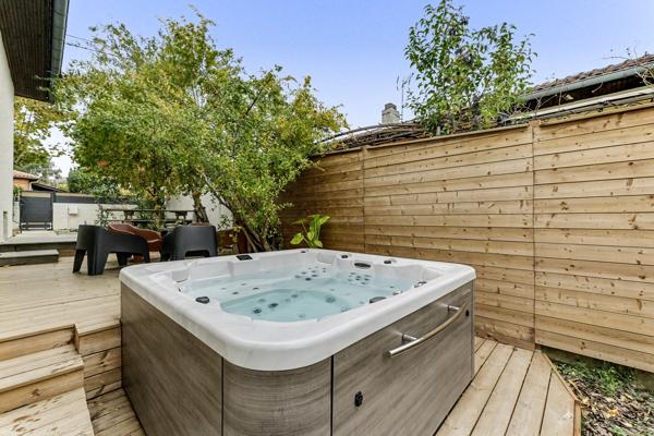 Maison 4 chambres - Espace indépendant - Garage double 53 m² - Lac Saint-Caprais à pied