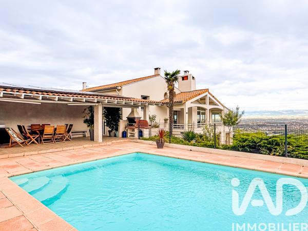 Maison à vendre 9 pièces 220 m² Cornas