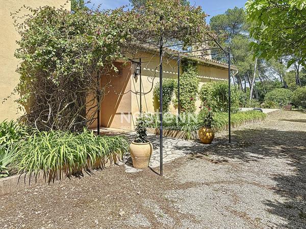 A VENDRE -Maison Le Cannet Des Maures 6 pièces 156 m2-Terrain 3580m2- Piscine,Carport,sous-sol