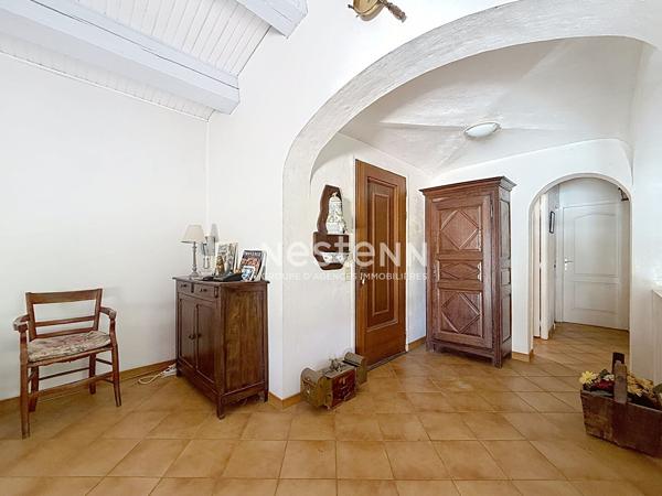A VENDRE -Maison Le Cannet Des Maures 6 pièces 156 m2-Terrain 3580m2- Piscine,Carport,sous-sol