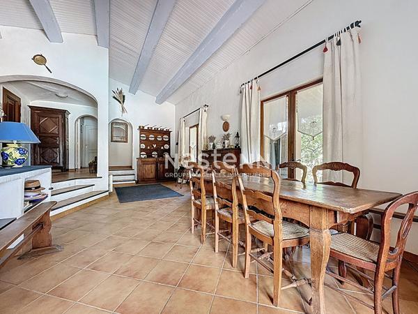 A VENDRE -Maison Le Cannet Des Maures 6 pièces 156 m2-Terrain 3580m2- Piscine,Carport,sous-sol