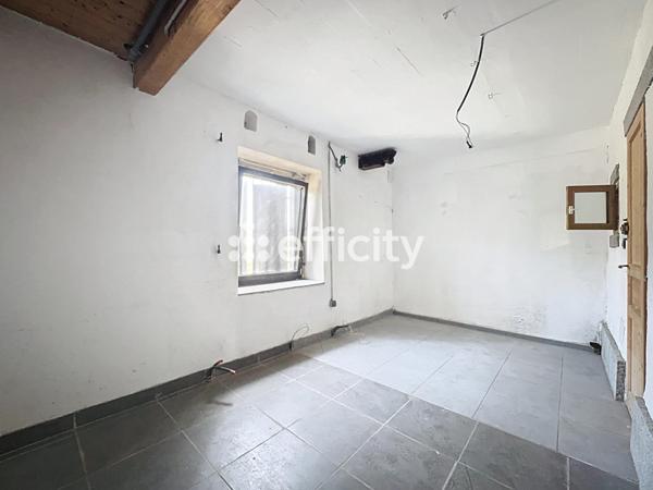 Maison 3 pièces - 156 m²