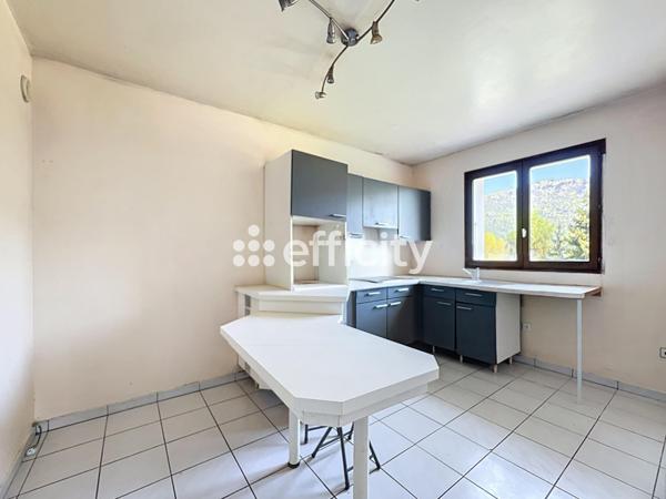 Maison 3 pièces - 156 m²
