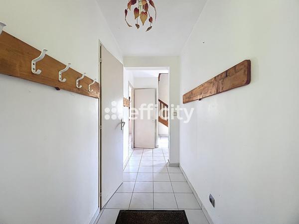 Maison 3 pièces - 156 m²