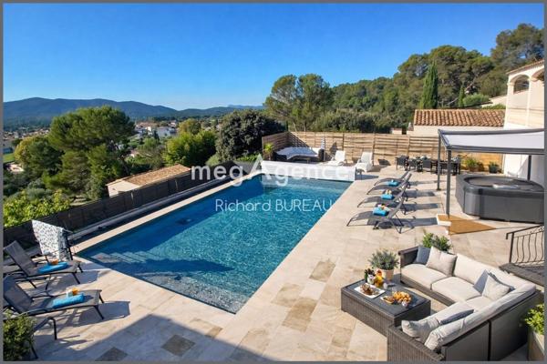 Maison à PIGNANS, 83790 - 13 pièces 378m²