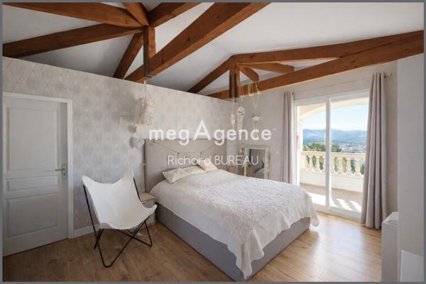Maison à PIGNANS, 83790 - 13 pièces 378m²