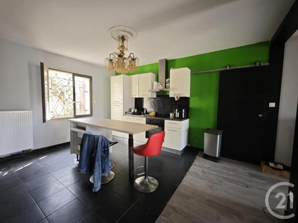 Maison à vendre  5 pièces - 112 m 2   ST MICHEL  - 16