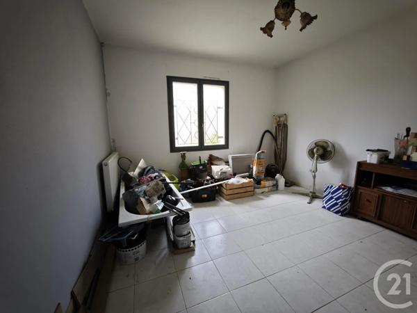 Maison à vendre  5 pièces - 112 m 2   ST MICHEL  - 16