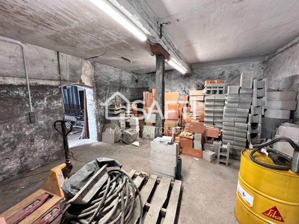 Entrepôt polyvalent de 360 m² sur 2 niveaux