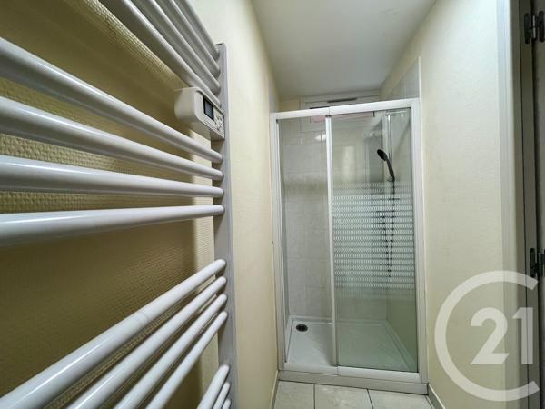 Maison à vendre  2 pièces - 90,90 m 2   SAUJON  - 17