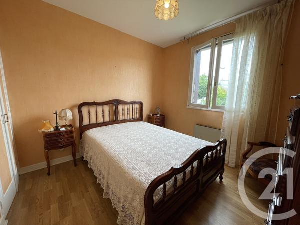Appartement F3 à vendre  3 pièces - 64,87 m 2   BRIVE LA GAILLARDE  - 19