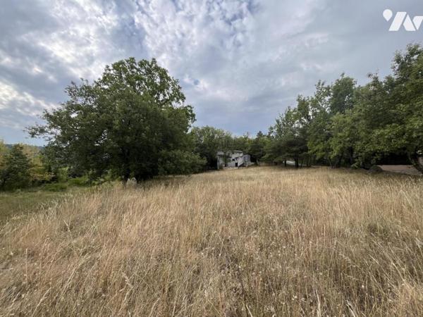 EXLUSIVITE : villa 82 m² plus dépendances sur magnifique terrain au calme