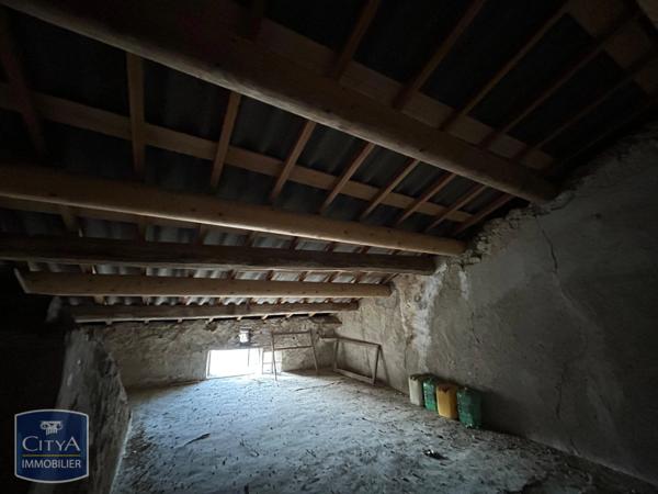 Maison à vendre 1 pièce 500m² Sainte-Cécile-les-Vignes (84290)