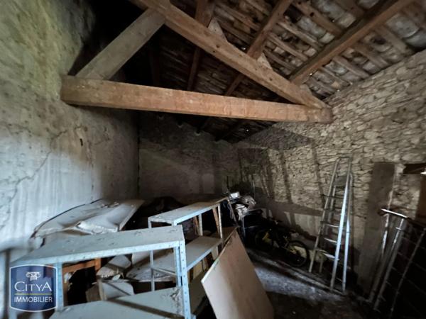 Maison à vendre 1 pièce 500m² Sainte-Cécile-les-Vignes (84290)
