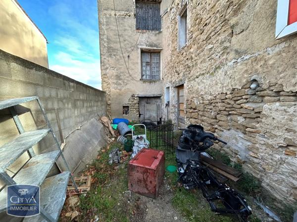 Maison à vendre 1 pièce 500m² Sainte-Cécile-les-Vignes (84290)