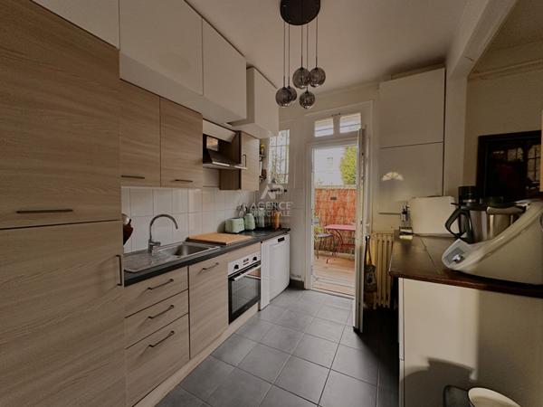 Chaville - Maison 5 pièces, 3 chambres + bureau 610 000 € **  - Référence  633-C