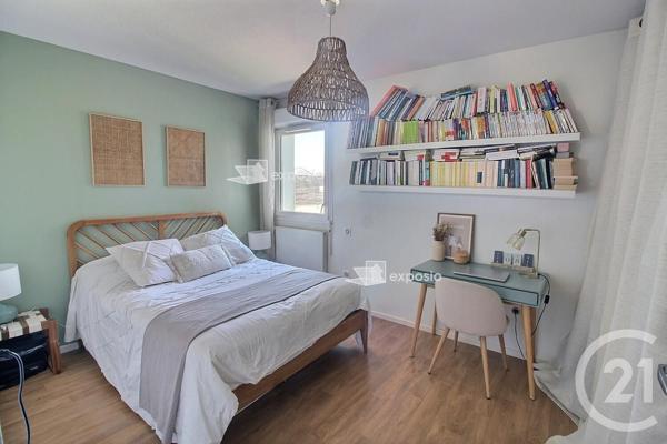 Appartement T3 à vendre  3 pièces - 77,87 m 2   FLOIRAC  - 33