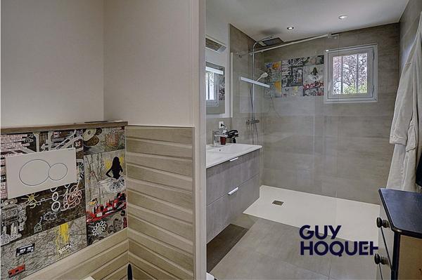 Maison 229m² avec piscine sur terrain 11 058m²