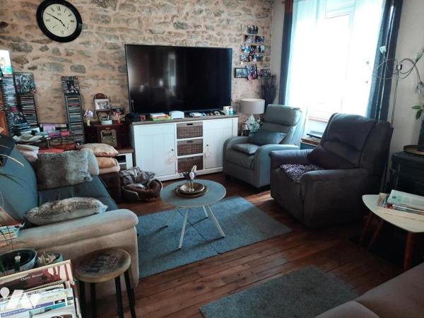 A VENDRE 56 THEIX-NOYALO, bourg de THEIX, maison 3 chambres, jardin 906 m²
