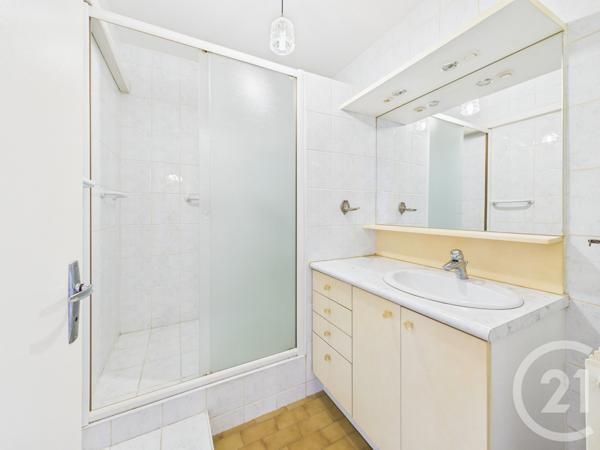 Appartement F3 à vendre  3 pièces - 68,24 m2 LA VALETTE DU VAR - 83