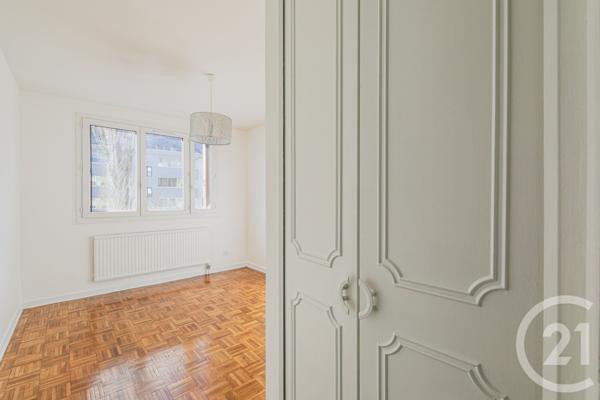 Appartement F4 à vendre  4 pièces - 82 m2 FONTAINE - 38