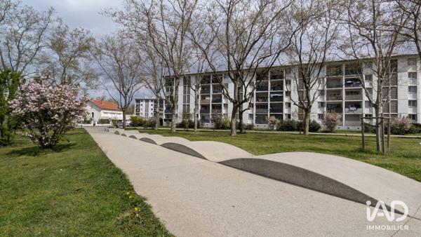 Appartement à vendre 4 pièces 81 m² Vénissieux