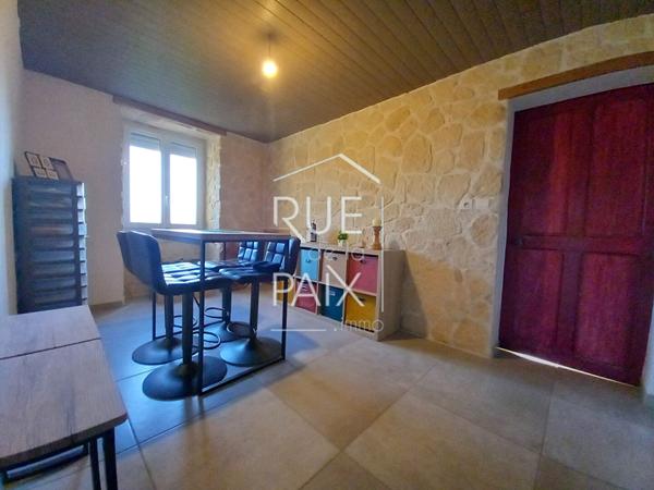 86200 MOUTERRE SILLY Maison Mouterre Silly 6 pièce(s) 184 m2