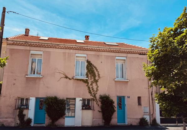 Avignon (84000) AVIGNON EM CHAMPFLEURY, PROCHE GARE CENTRE, MAISON DE VILLE, ENV. 196 M², JARDIN, DÉPENDANCES, STATIONNEMENT