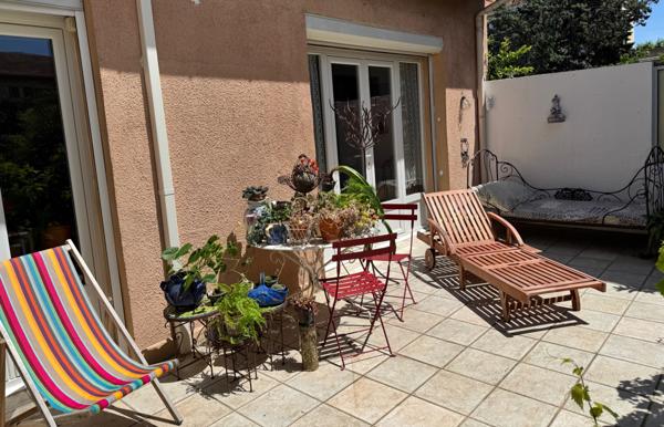 Avignon (84000) AVIGNON EM CHAMPFLEURY, PROCHE GARE CENTRE, MAISON DE VILLE, ENV. 196 M², JARDIN, DÉPENDANCES, STATIONNEMENT