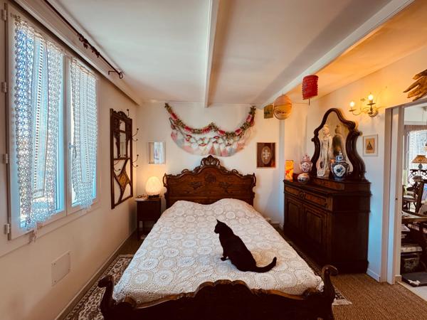 Avignon (84000) AVIGNON EM CHAMPFLEURY, PROCHE GARE CENTRE, MAISON DE VILLE, ENV. 196 M², JARDIN, DÉPENDANCES, STATIONNEMENT