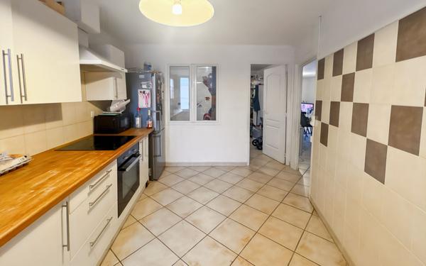 Appartement à vendre    1 pièce • 59,60 m2 Livron-sur-Drôme