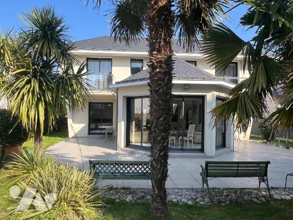 A VENDRE - PORNICHET - EMPLACEMENT DE CHOIX, TOUT A PIED - TRES BELLE MAISON D'ARCHITECTE T6 DE...