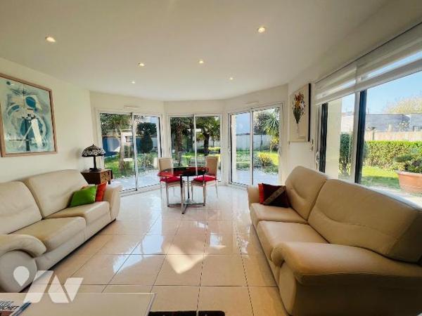 A VENDRE - PORNICHET - EMPLACEMENT DE CHOIX, TOUT A PIED - TRES BELLE MAISON D'ARCHITECTE T6 DE...