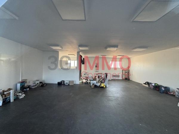 Location / Local Commercial à Niort (79000)