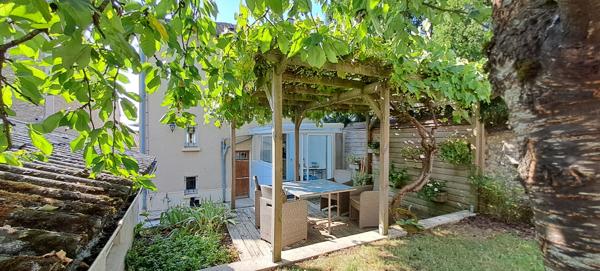 Maison à vendre à Étampes - 3 chambres, jardin et garage !