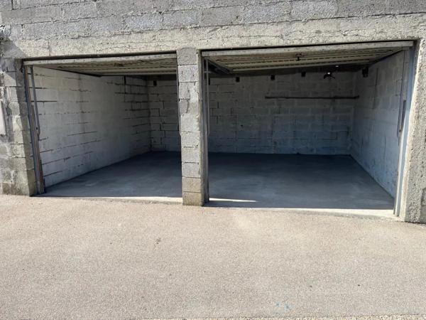 Location - Garage et parking Saint-Laurent-Blangy 62223 24 m 2 32 m 2