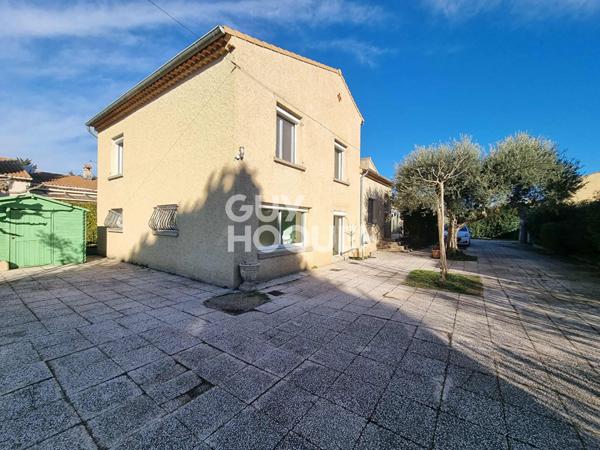 VILLA Le Thor 5 chambres sur 1 110 m² de terrain