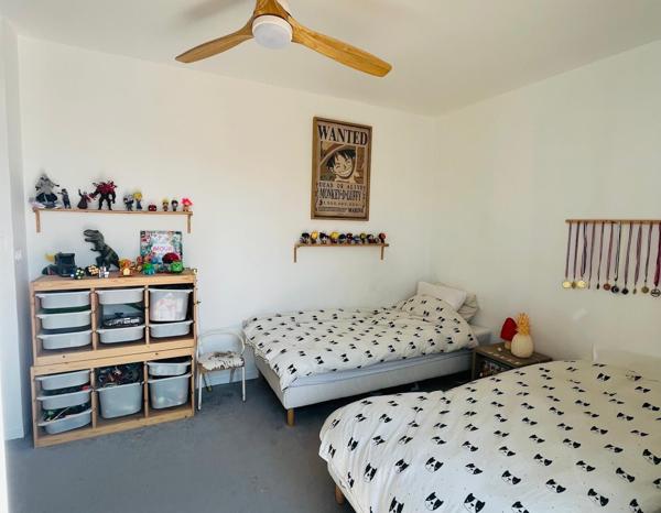 Le Crès:Magnifique Propriété Familiale  5 chambres , piscine, a trois minutes du Tram