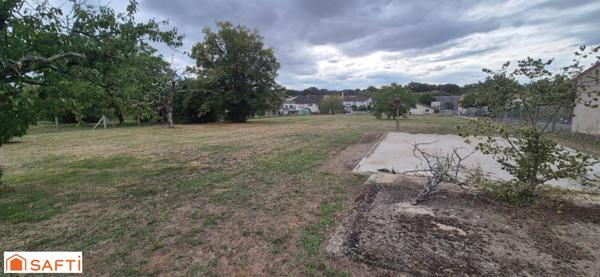 Terrain de 2500m² à Montmorillon