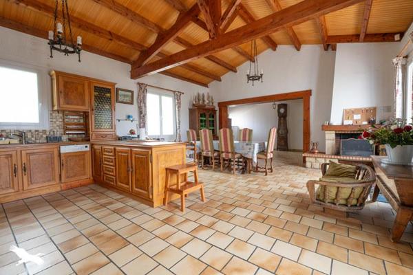 Maison à vendre |  Saint-Georges-d'Oléron |  4 pièces | 134 m²
