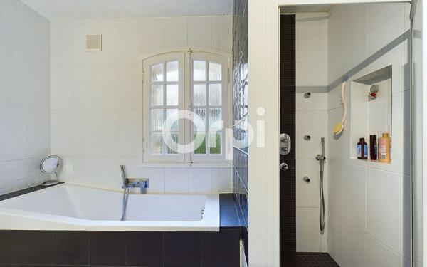 Maison à vendre    7 pièces •  Mandelieu-la-Napoule