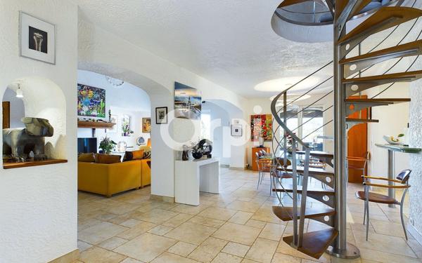 Maison à vendre    7 pièces •  Mandelieu-la-Napoule