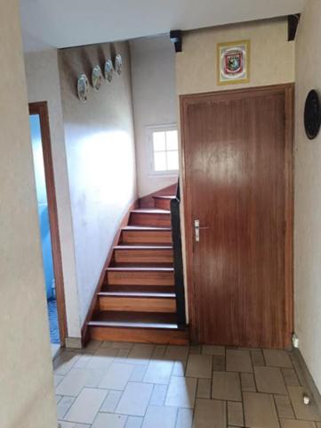 29520 Châteauneuf du Faou maison à rénover sous sol 1400 m² proche centre et commodités