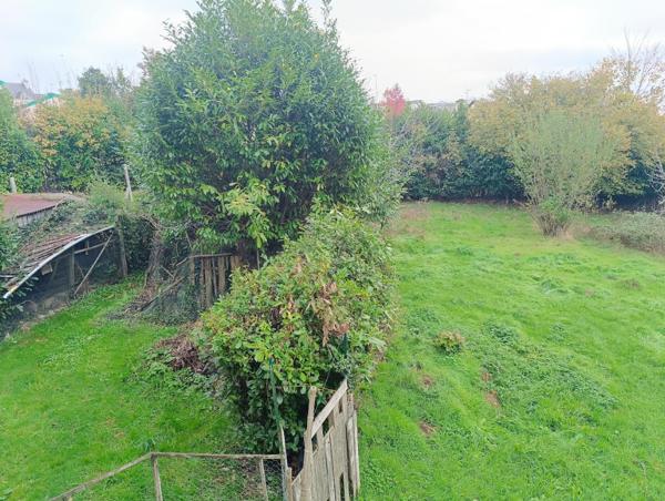 29520 Châteauneuf du Faou maison à rénover sous sol 1400 m² proche centre et commodités